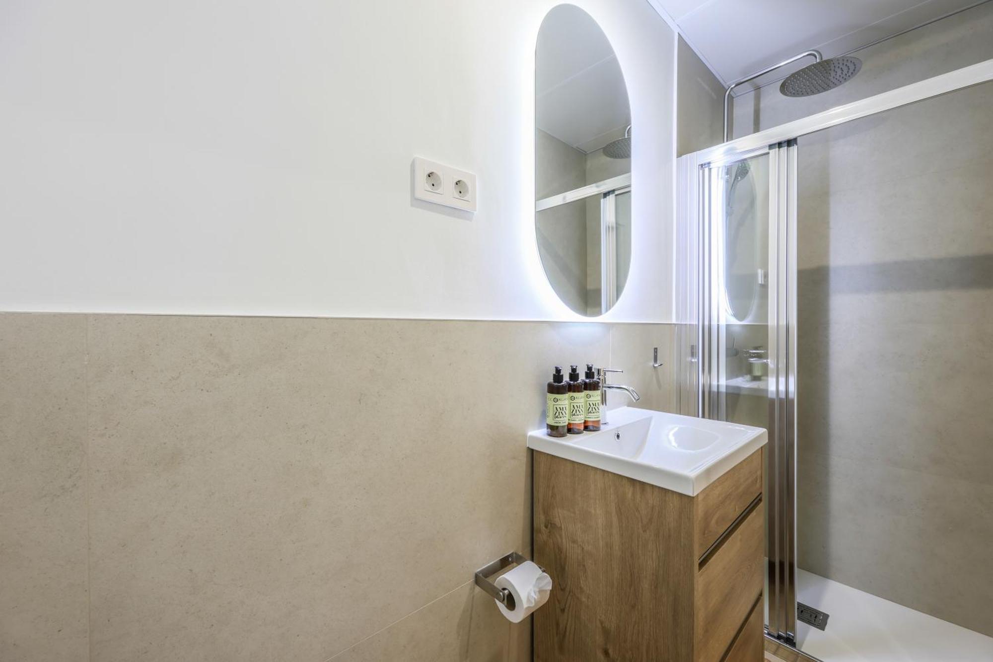 Encantador Apartamento Plaza Del Callao, Mid Term Madrid Kültér fotó